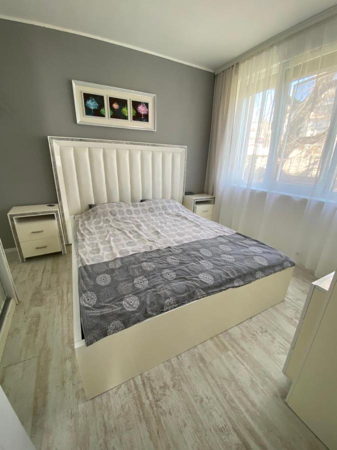 Odessos Appartamento Varna Esterno foto