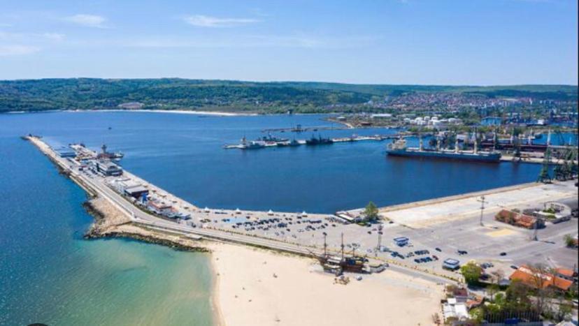 Odessos Appartamento Varna Esterno foto